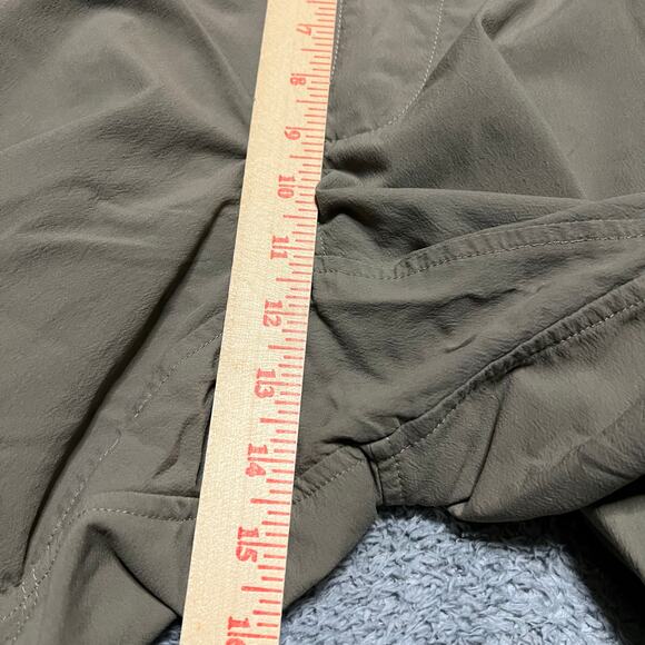 Beyond Clothing Pants Mens 37 x34 Beige Performance Cargo Zip Off Convertible - Picture 7 of 10